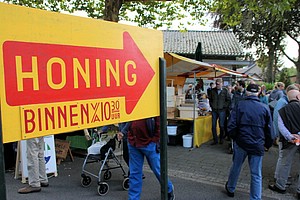 Bron-15-Honingmarkt-JvV-01.jpg